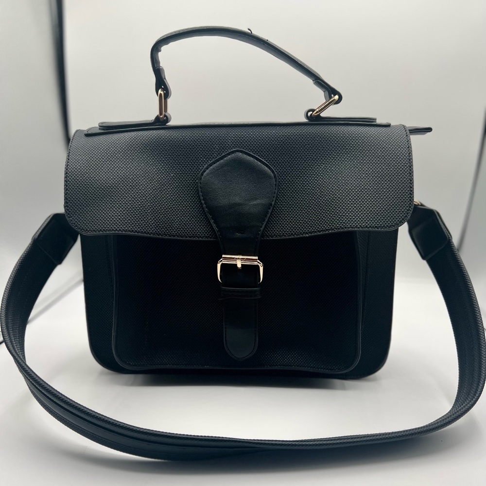 Black “Camera Bag Hermes Style” Bag